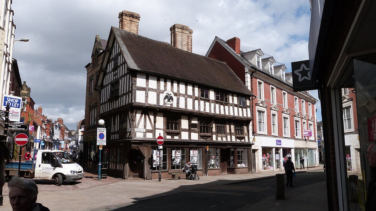 Llwyd Mansion, Oswestry